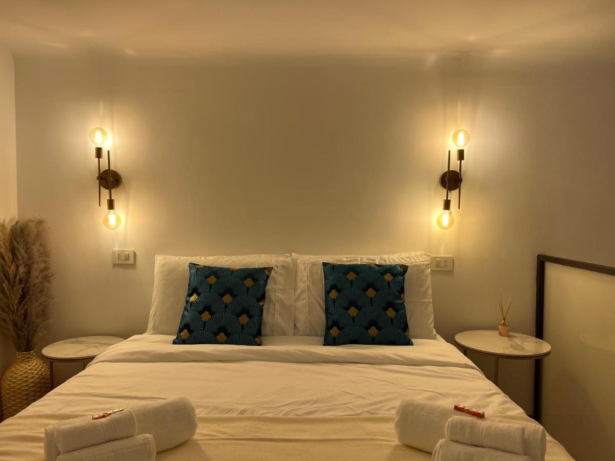 Regina Milano In Porta Romana 2 - Sky Tv, Wifi E Breakfast Box Lägenhet Exteriör bild