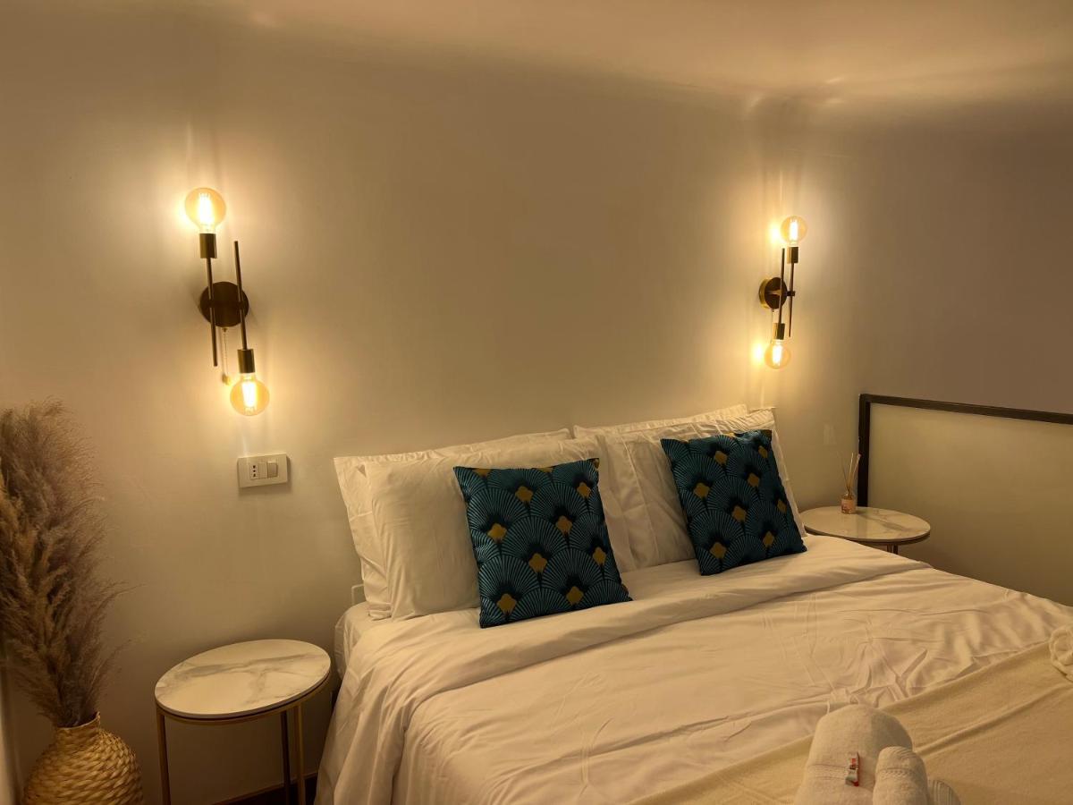 Regina Milano In Porta Romana 2 - Sky Tv, Wifi E Breakfast Box Lägenhet Exteriör bild