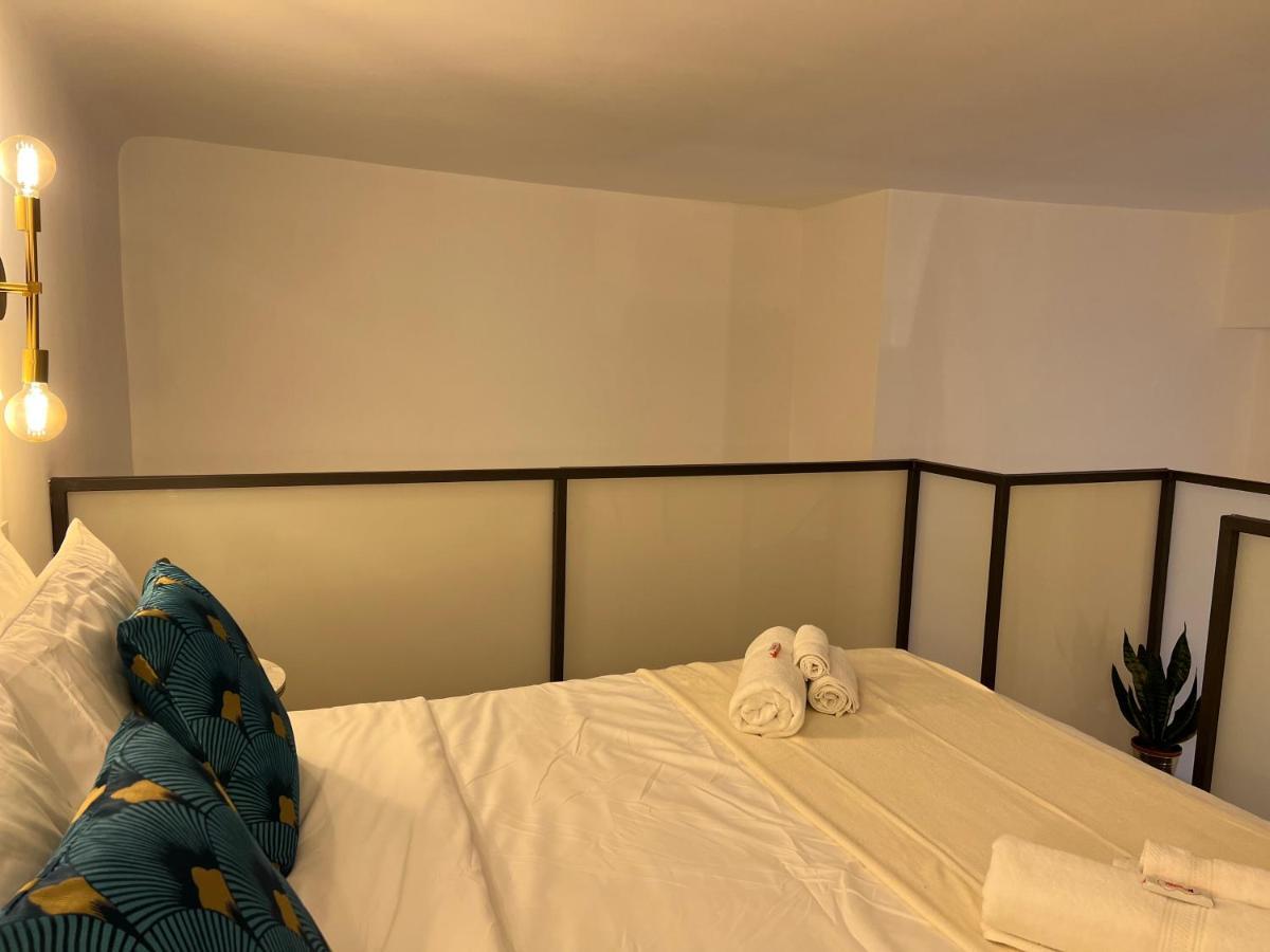 Regina Milano In Porta Romana 2 - Sky Tv, Wifi E Breakfast Box Lägenhet Exteriör bild