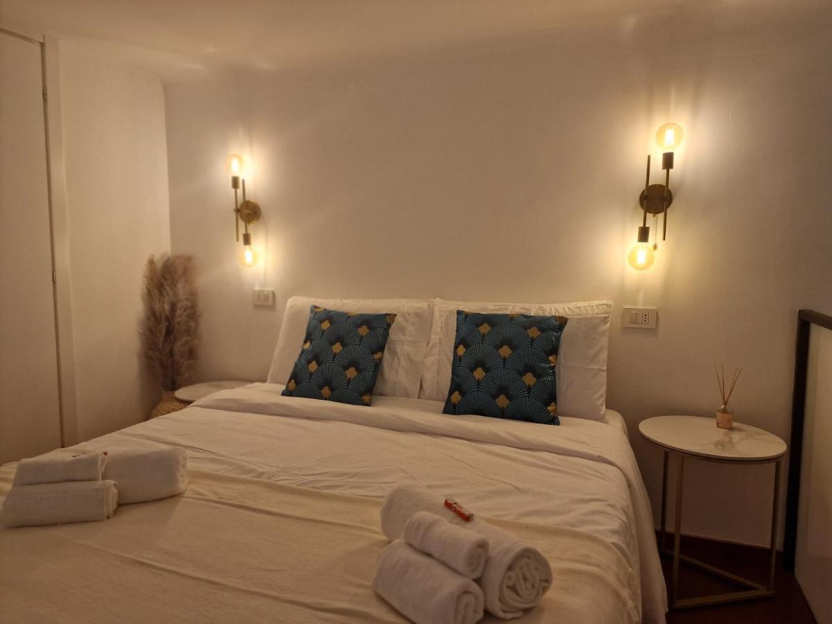 Regina Milano In Porta Romana 2 - Sky Tv, Wifi E Breakfast Box Lägenhet Exteriör bild