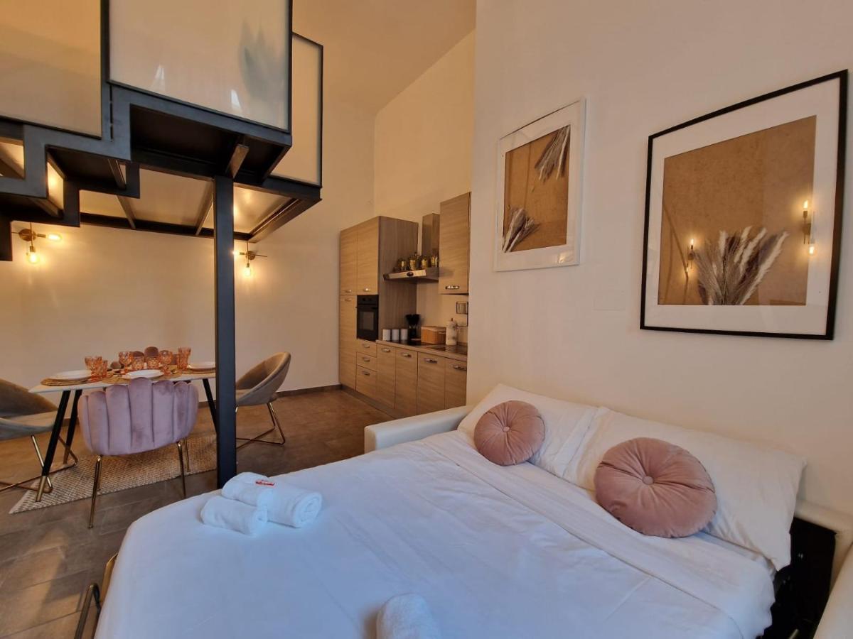 Regina Milano In Porta Romana 2 - Sky Tv, Wifi E Breakfast Box Lägenhet Exteriör bild