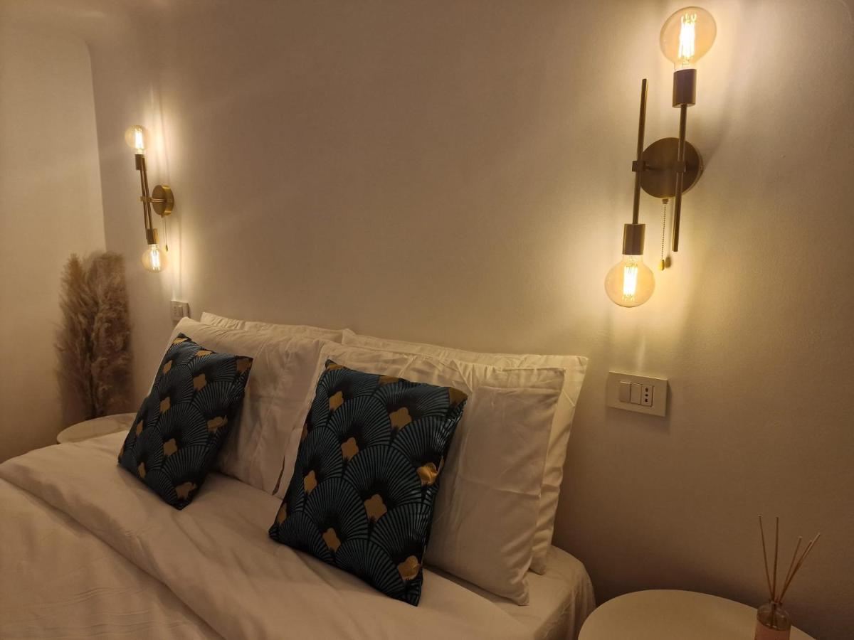Regina Milano In Porta Romana 2 - Sky Tv, Wifi E Breakfast Box Lägenhet Exteriör bild