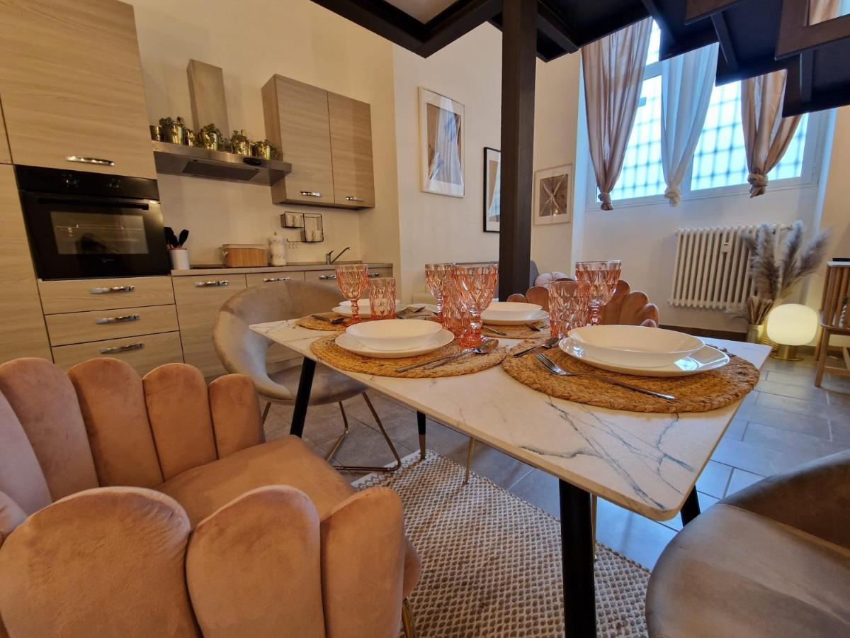 Regina Milano In Porta Romana 2 - Sky Tv, Wifi E Breakfast Box Lägenhet Exteriör bild