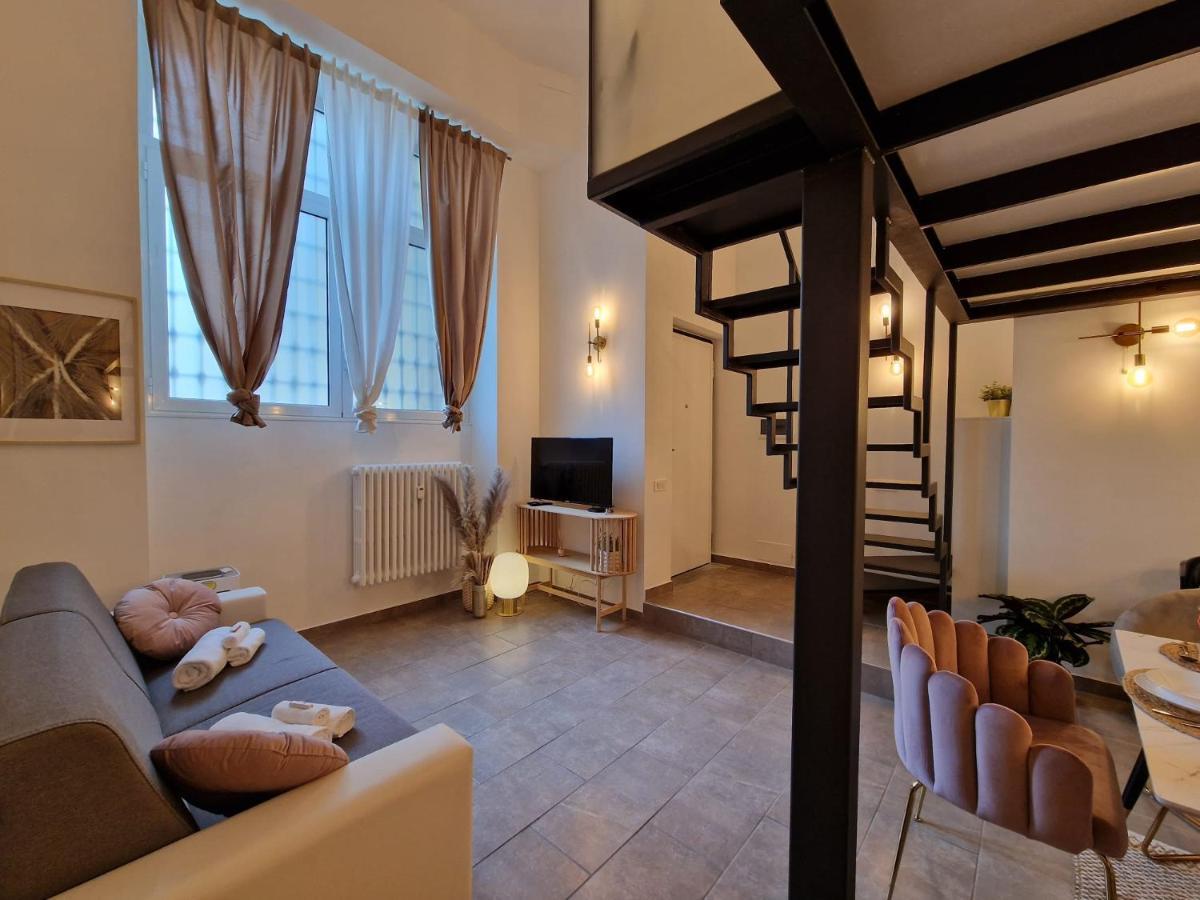 Regina Milano In Porta Romana 2 - Sky Tv, Wifi E Breakfast Box Lägenhet Exteriör bild