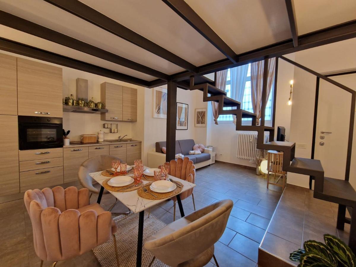 Regina Milano In Porta Romana 2 - Sky Tv, Wifi E Breakfast Box Lägenhet Exteriör bild