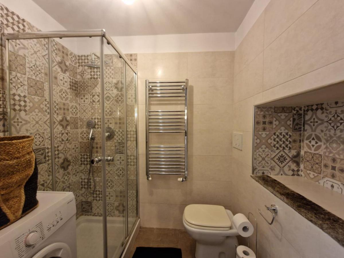 Regina Milano In Porta Romana 2 - Sky Tv, Wifi E Breakfast Box Lägenhet Exteriör bild